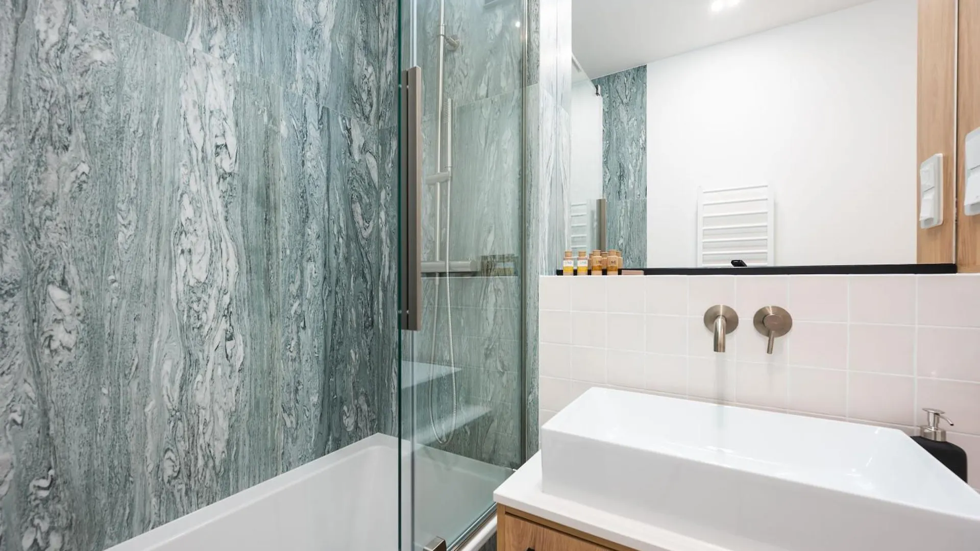 Apartment Woodside By Oneapartments Sopot